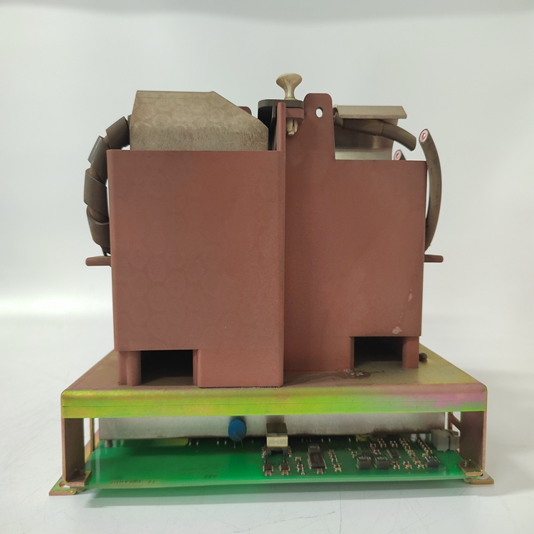 ABB   KUC711AE01 3BHB004661R0001  控制單元控制器 
